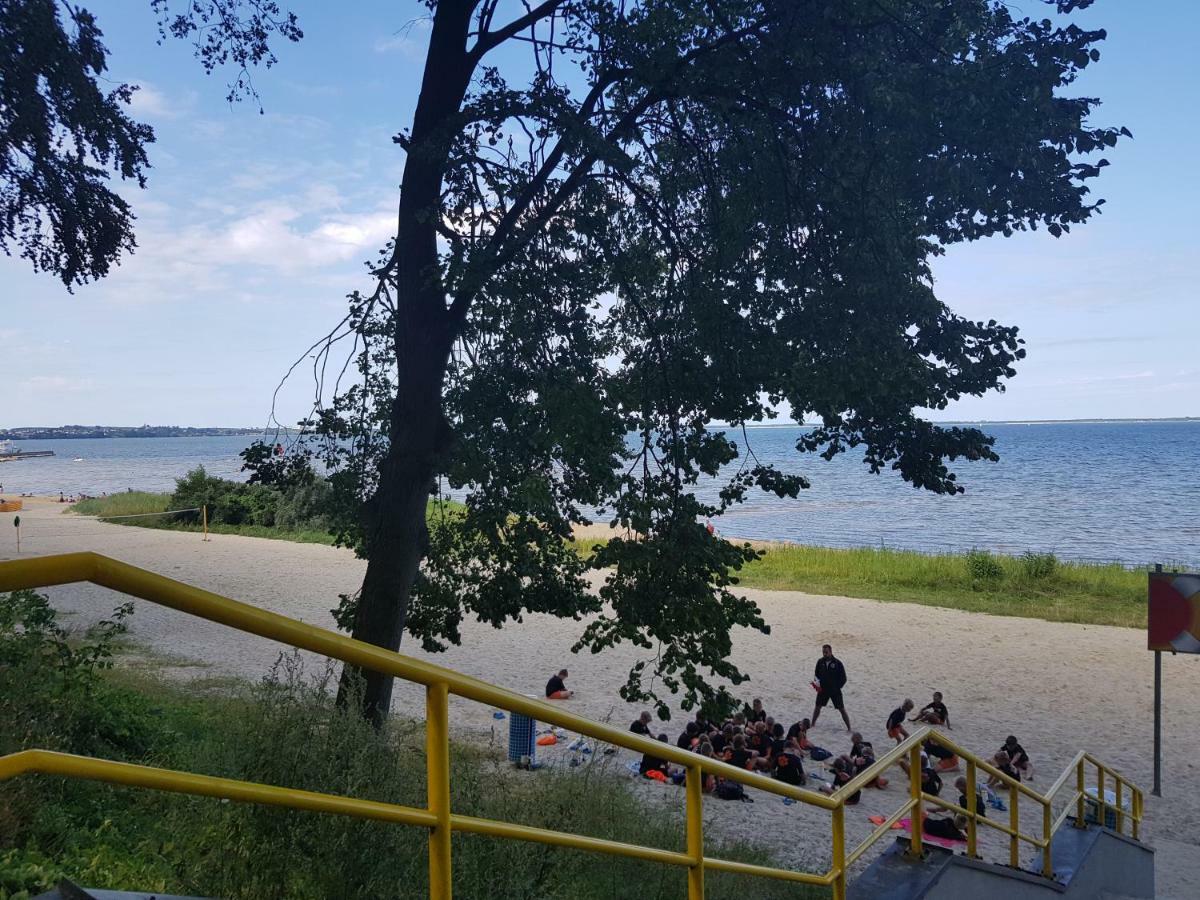Apartament tuz przy plazy z widokiem na morze, balkonem i hamakami Puck Zewnętrze zdjęcie