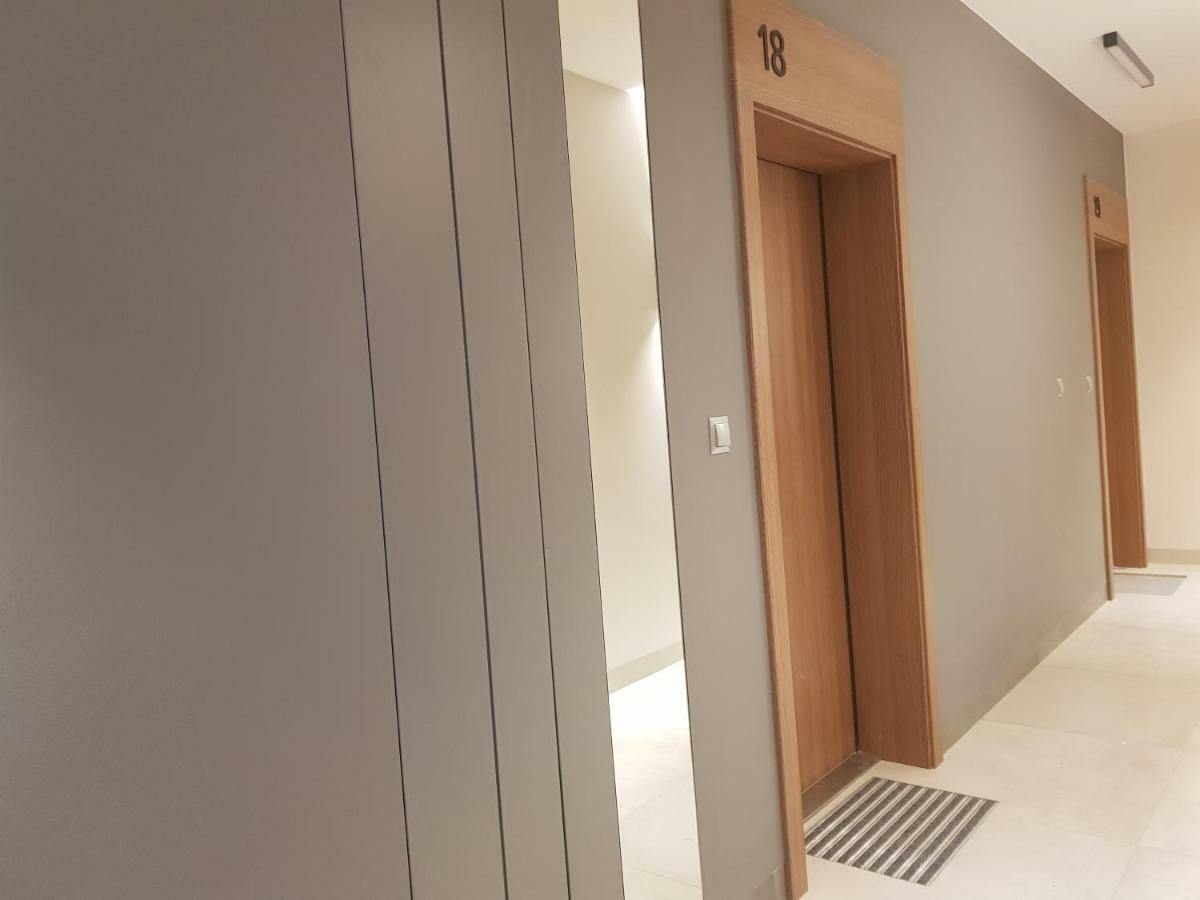 Apartament tuz przy plazy z widokiem na morze, balkonem i hamakami Puck Zewnętrze zdjęcie